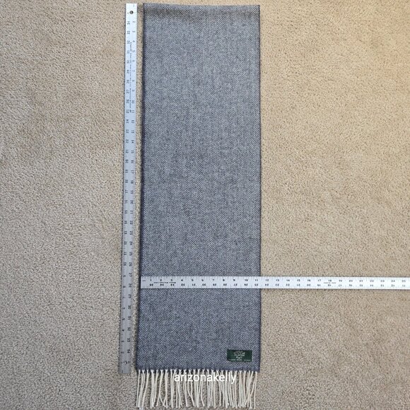 NWOT McCabe Collection Lambswool Scarf 100% Wool Grey Herringbone Ireland - Picture 11 of 12